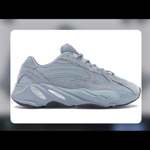 MENS 5.5 Yeezy Boost 700 v2 Hospital Blue